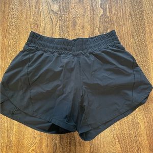 Lululemon mid-rise track that 3”